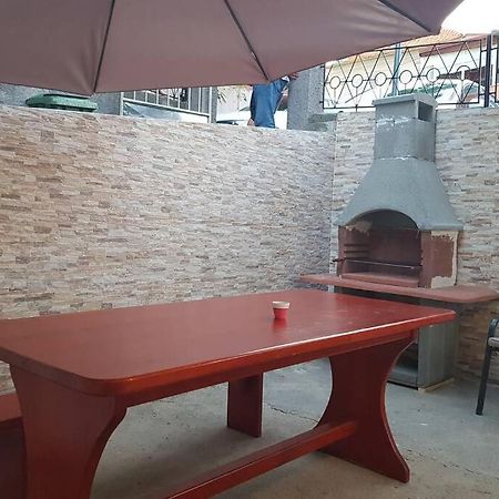 شقة Apartman M&S 1 Kali, Otok Ugljan المظهر الخارجي الصورة