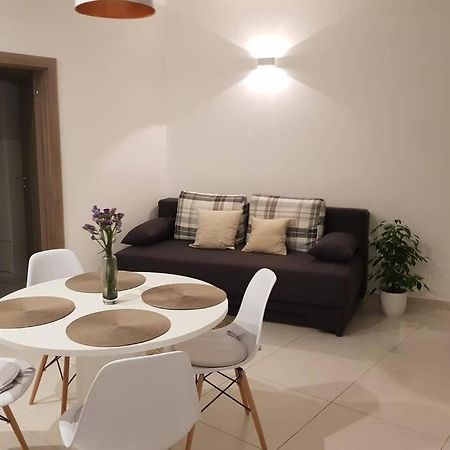 شقة Apartman M&S 1 Kali, Otok Ugljan المظهر الخارجي الصورة