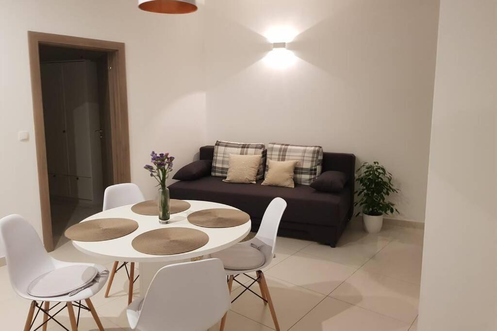 شقة Apartman M&S 1 Kali, Otok Ugljan المظهر الخارجي الصورة
