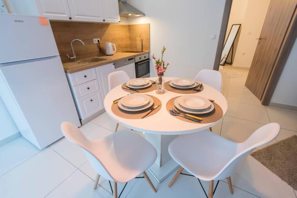 شقة Apartman M&S 1 Kali, Otok Ugljan المظهر الخارجي الصورة