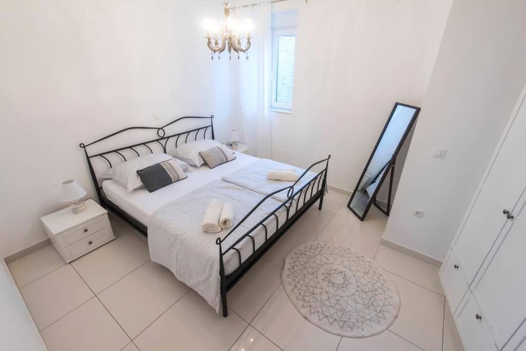 شقة Apartman M&S 1 Kali, Otok Ugljan المظهر الخارجي الصورة